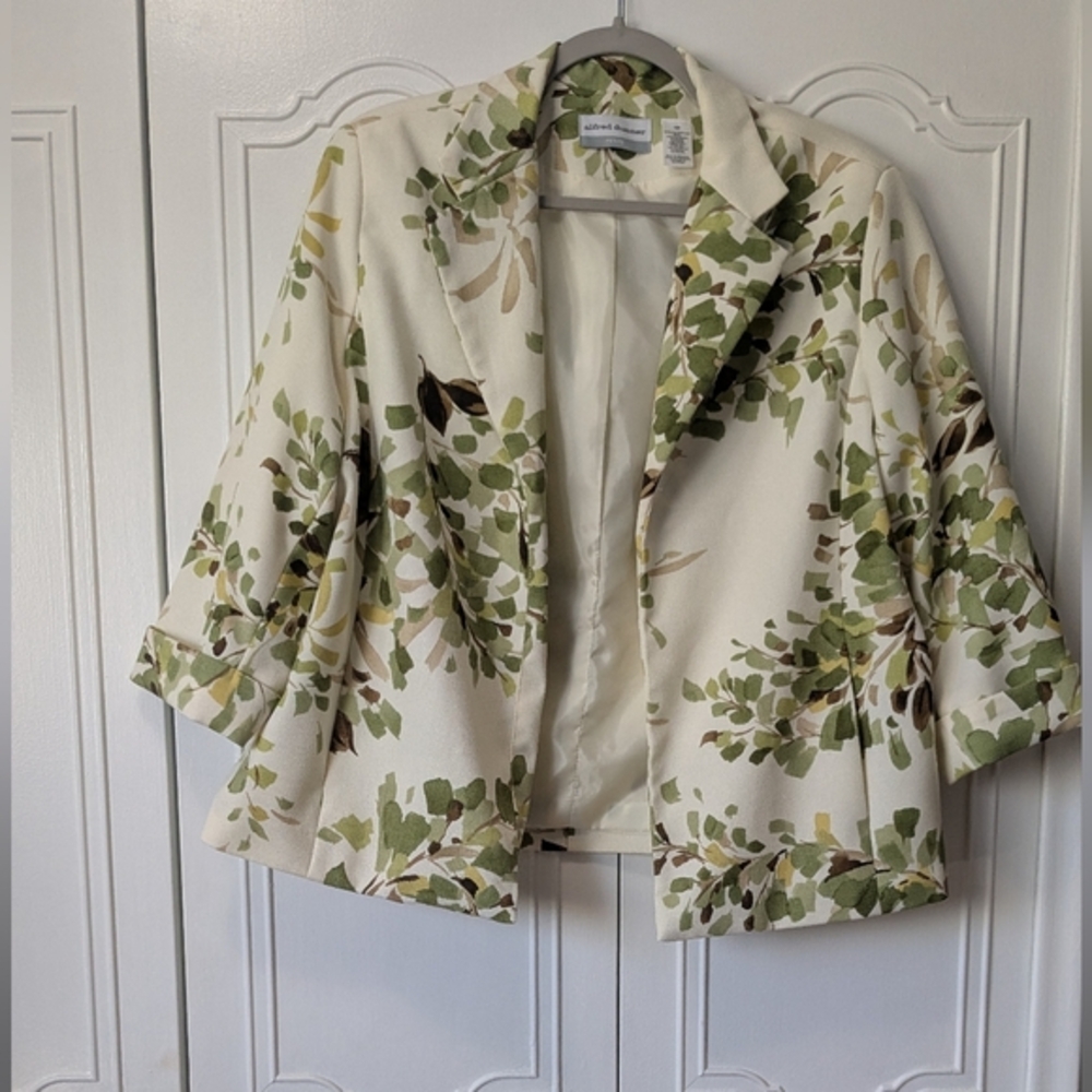 Alfred Dunner Cream and Green Floral Blazer with Open Front
